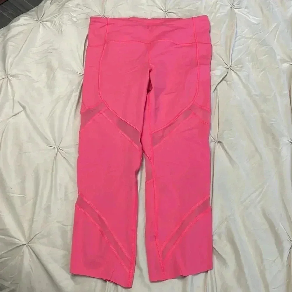 Lululemon on pace crop 21”